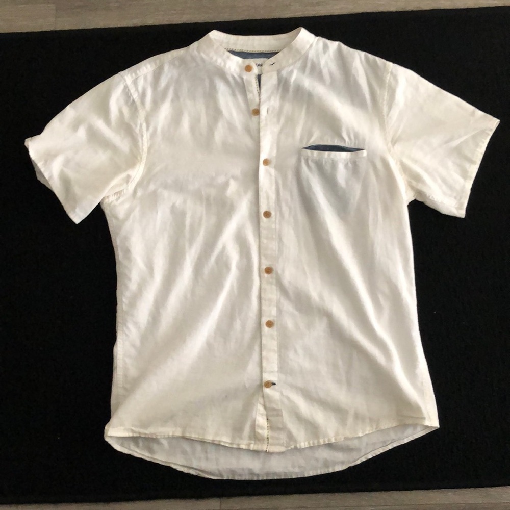 men’s button down t shirt